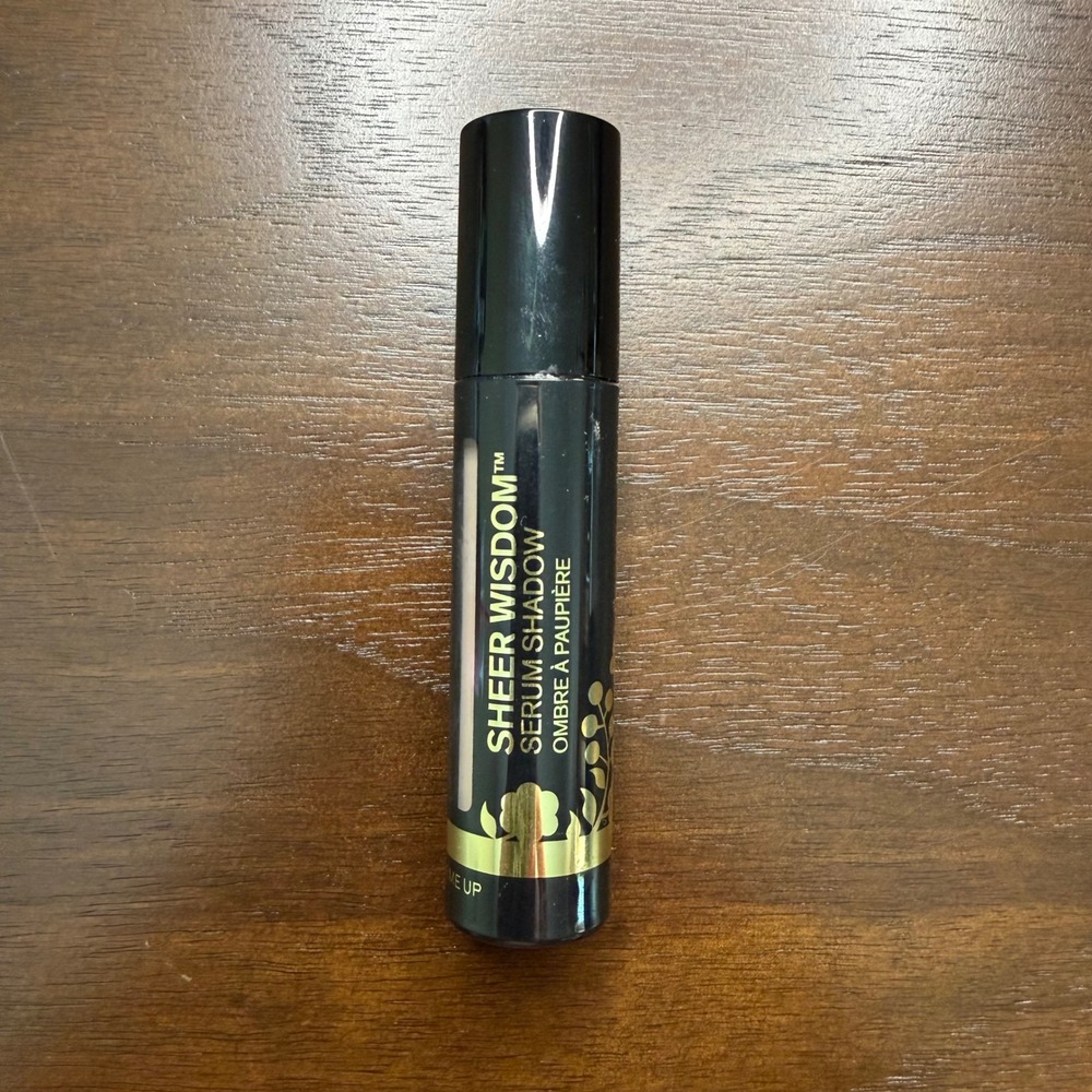 Butter London Sheer Wisdom Serum Shadow in Driftwood